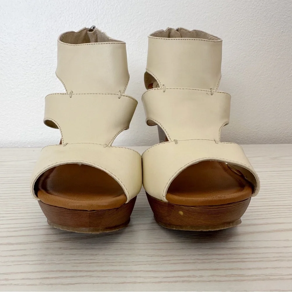 Cute Platform Wedge Sandals Zip Up Peep Toe Cream Size 7.5